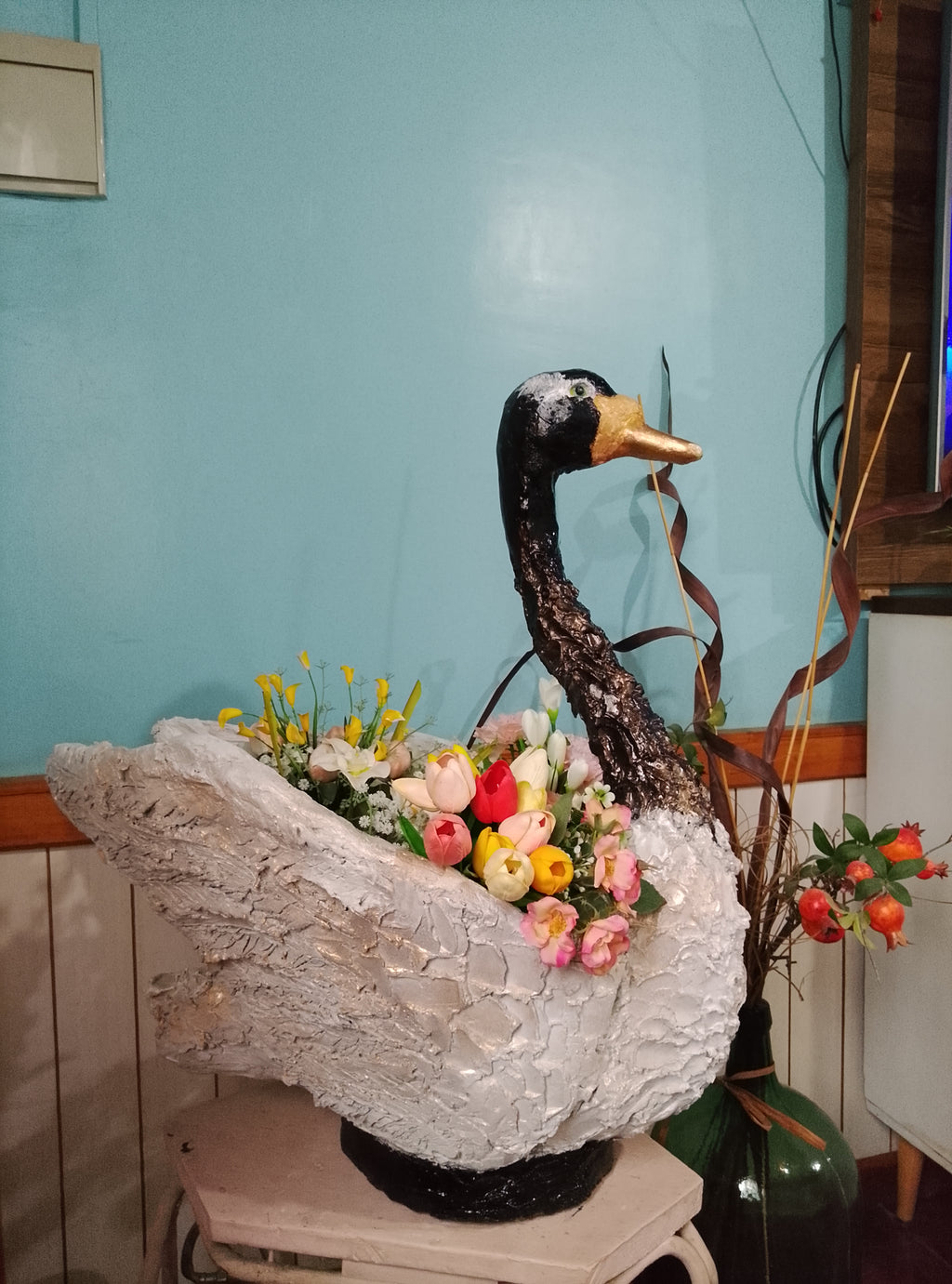 Cisne Decorativo Artesanal Porta Flores – Gran Formato