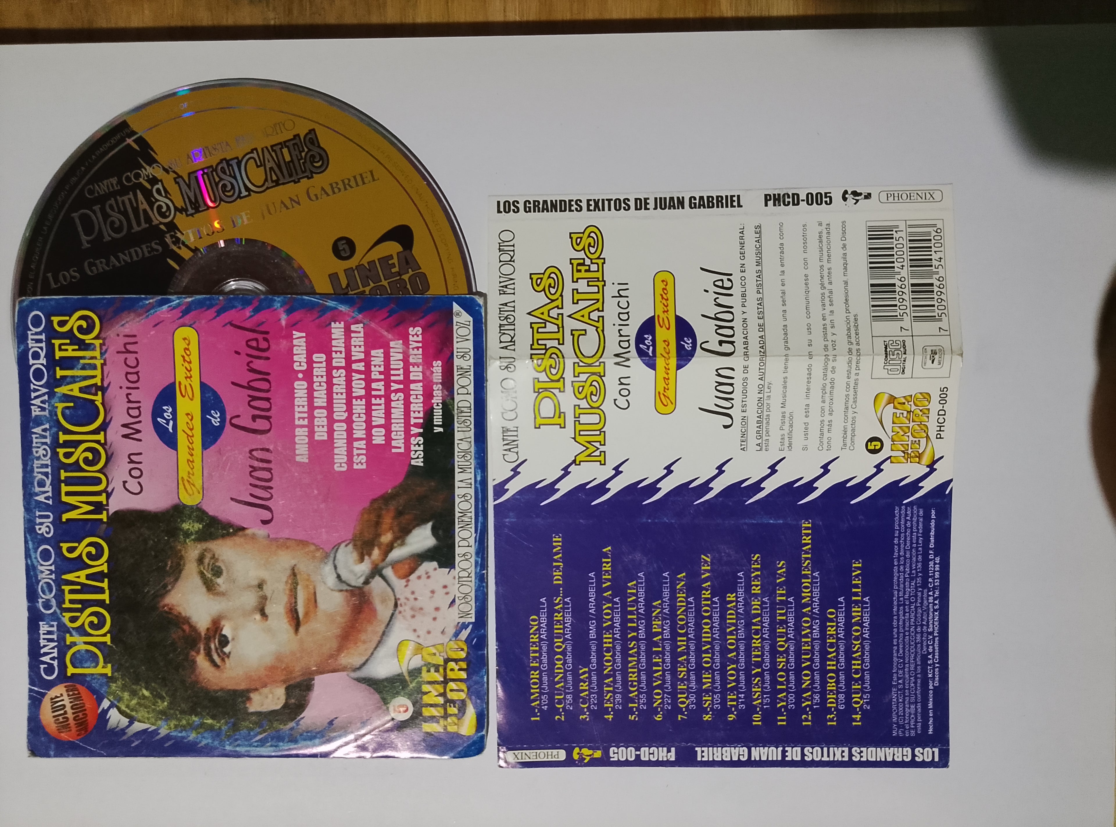 Juan  Gabriel con Mariachi